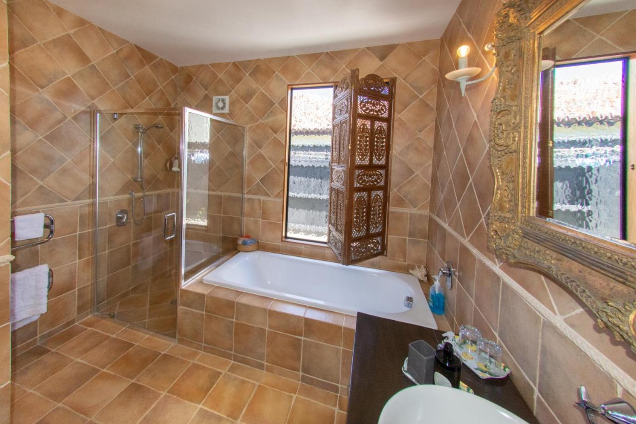 Tuscan Retreat Bed & Breakfast - Adults Only Bed & Breakfast Papamoa Ngoại thất bức ảnh