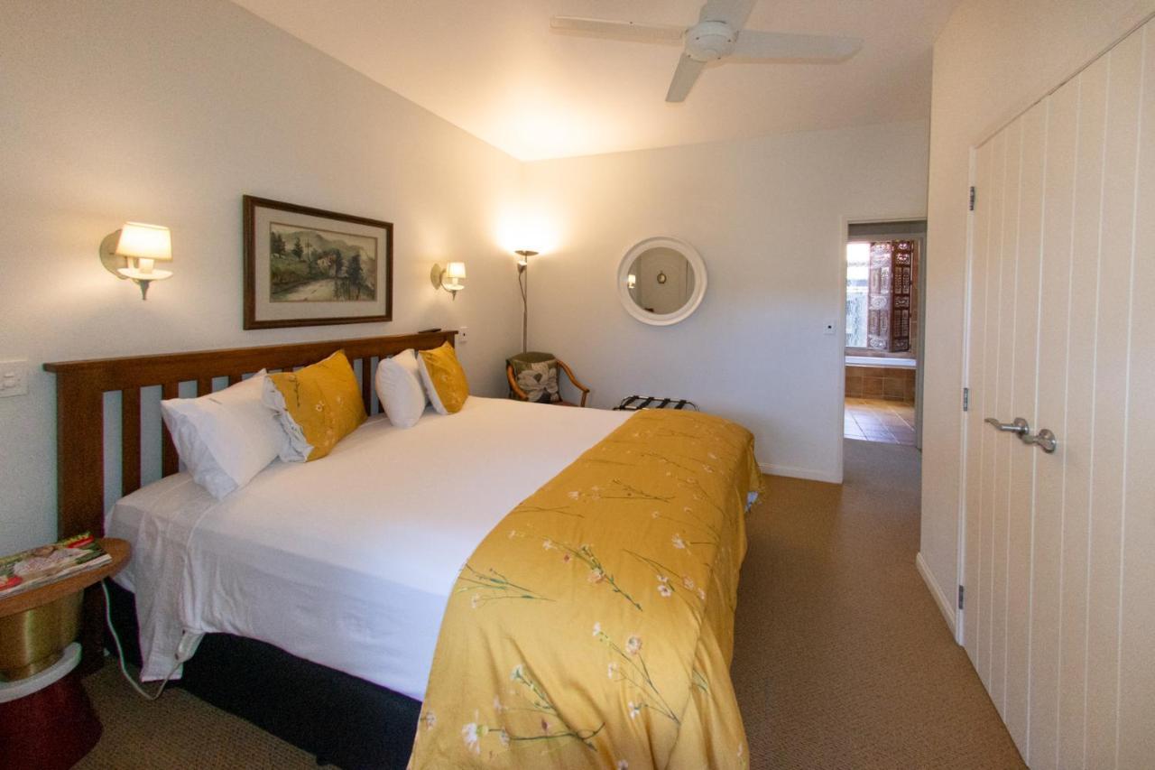 Tuscan Retreat Bed & Breakfast - Adults Only Bed & Breakfast Papamoa Ngoại thất bức ảnh