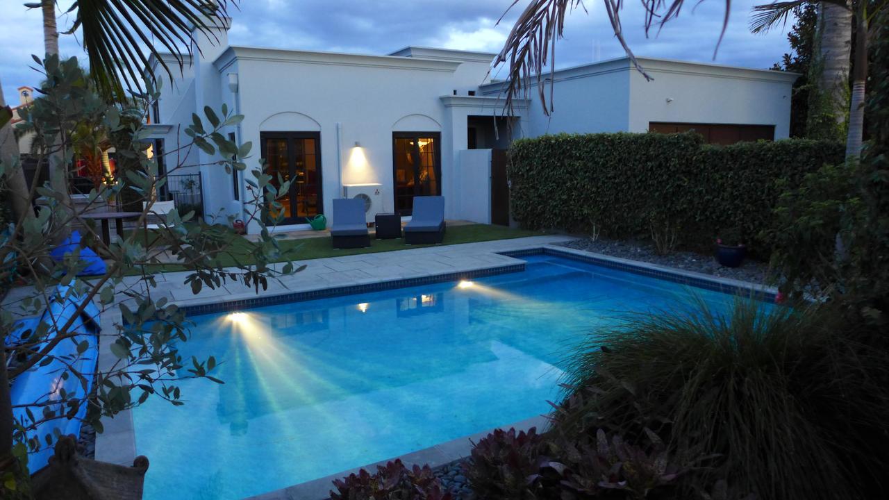 Tuscan Retreat Bed & Breakfast - Adults Only Bed & Breakfast Papamoa Ngoại thất bức ảnh