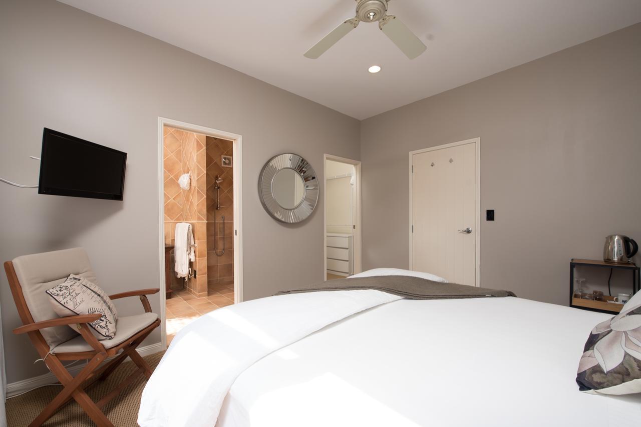 Tuscan Retreat Bed & Breakfast - Adults Only Bed & Breakfast Papamoa Ngoại thất bức ảnh